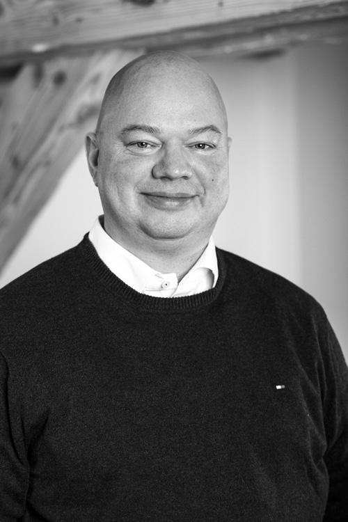 Laust L. Vestergaard