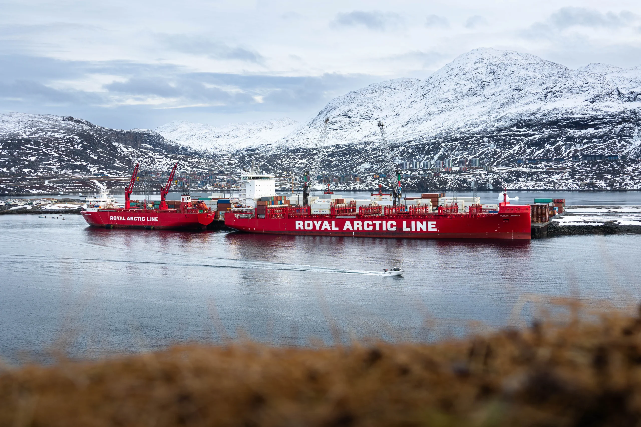 Irena og Tukuma Nuuk havn